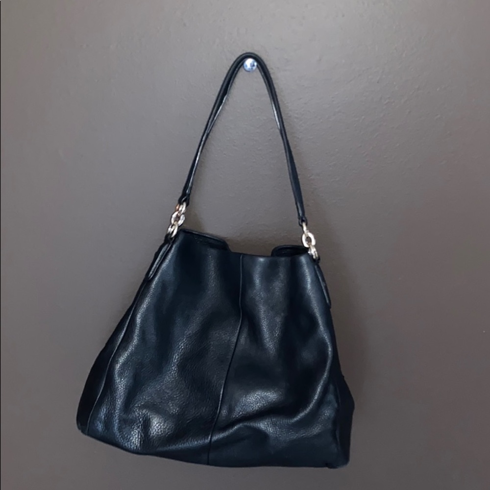 Black coach shoulder bag